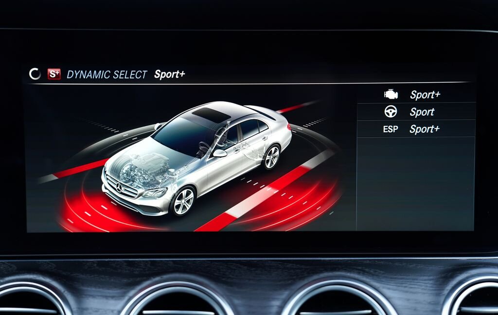 Mercedes-Benz Třídy E Sedan 2,0 l 143 kw