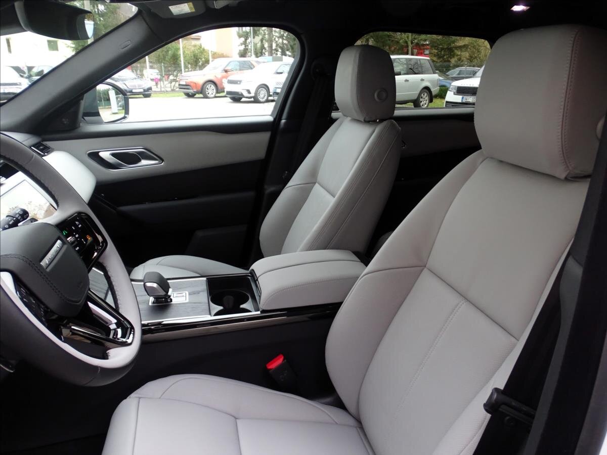 Land Rover Range Rover Velar SUV / Terénní 2,0 l 150 kw