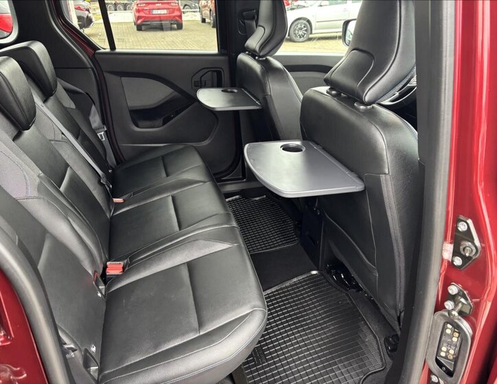 Nissan Townstar Kombi 1,3 l 96 kw