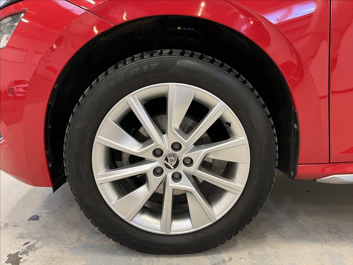 Škoda Kamiq SUV 999,0 85 kw