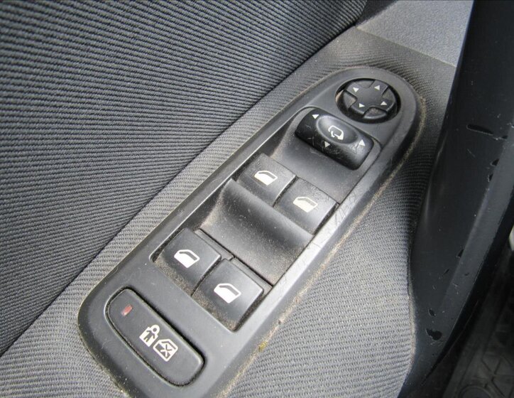 Peugeot 508 Kombi 2,0 l 103 kw