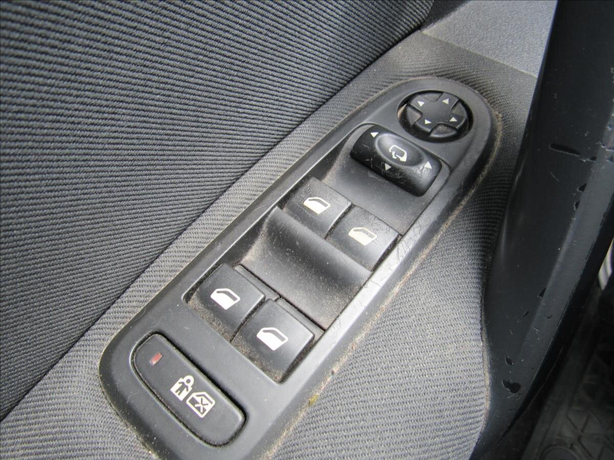 Peugeot 508 Kombi 2,0 l 103 kw