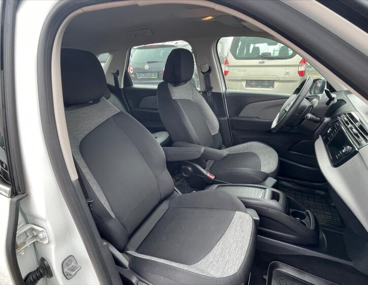 Citroën C4 Picasso MPV 1,6 l 121 kw