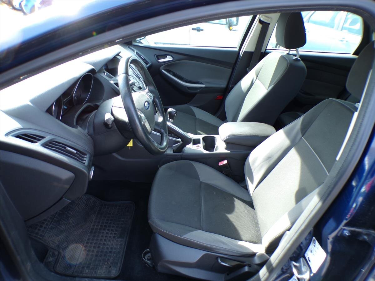 Ford Focus Kombi 998,0 92 kw