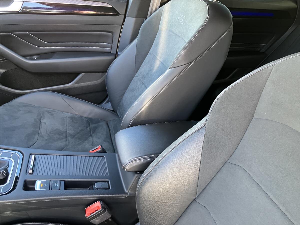 Volkswagen Arteon Kombi 2,0 l 147 kw