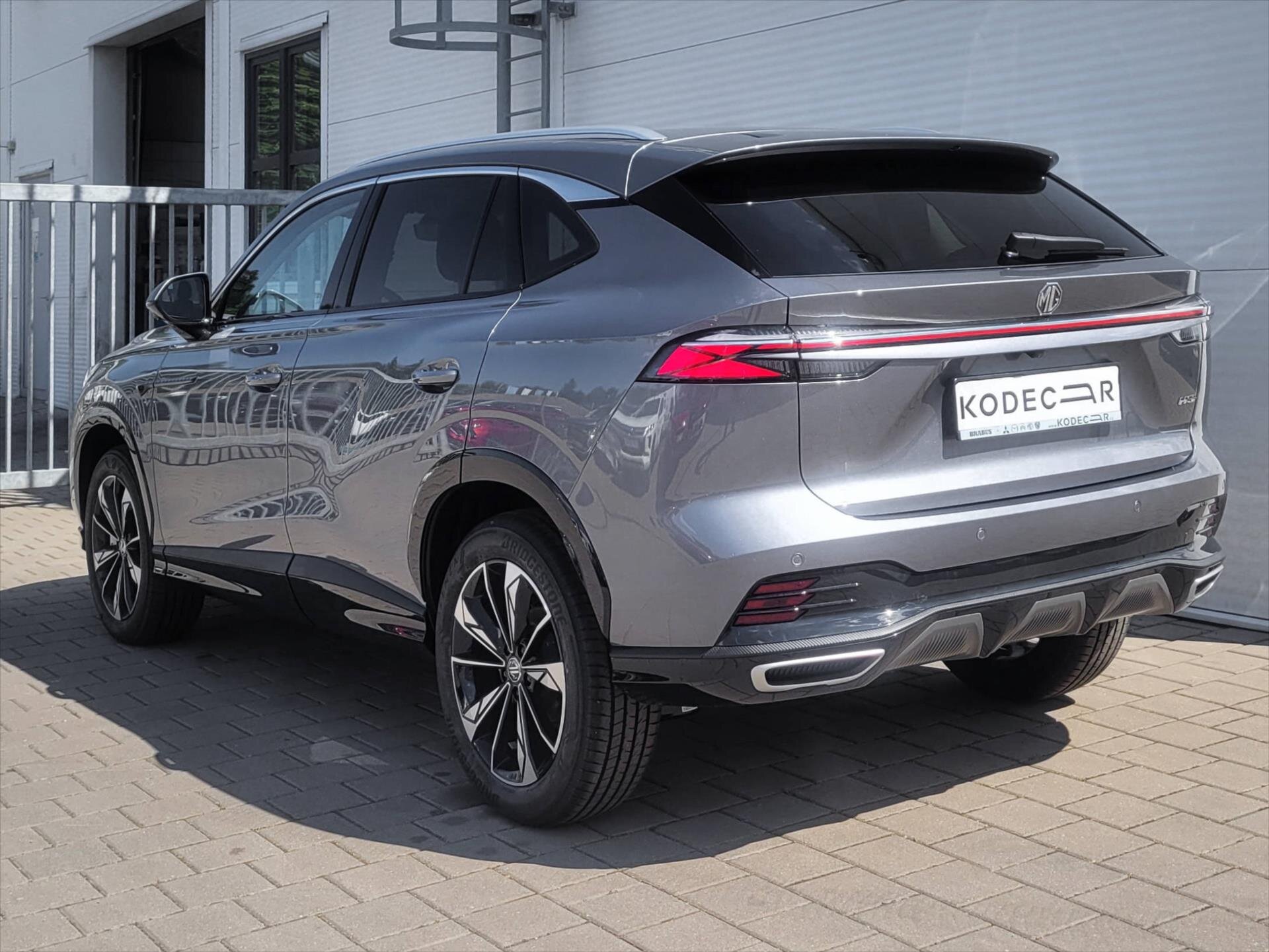 MG HS SUV / Terénní 1,5 l 125 kw