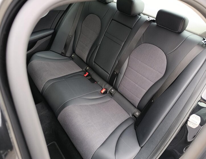 Mercedes-Benz Třídy C Sedan / Limuzína 2,1 l 125 kw