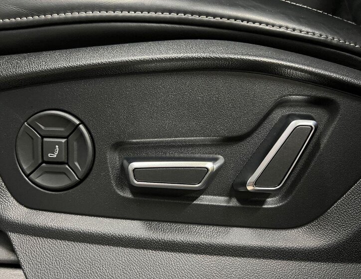 Audi SQ8 SUV 4,0 l 373 kw