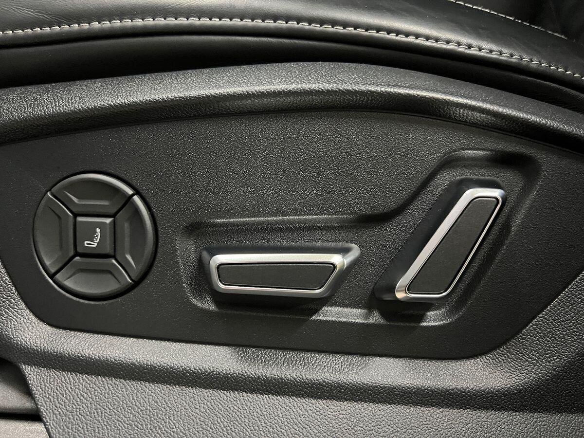 Audi SQ8 SUV 4,0 l 373 kw