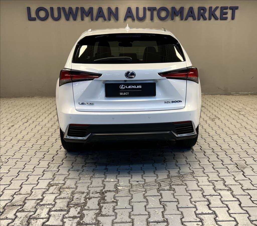 Lexus NX 300h SUV 2,5 l 145 kw