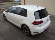 Volkswagen Golf 15