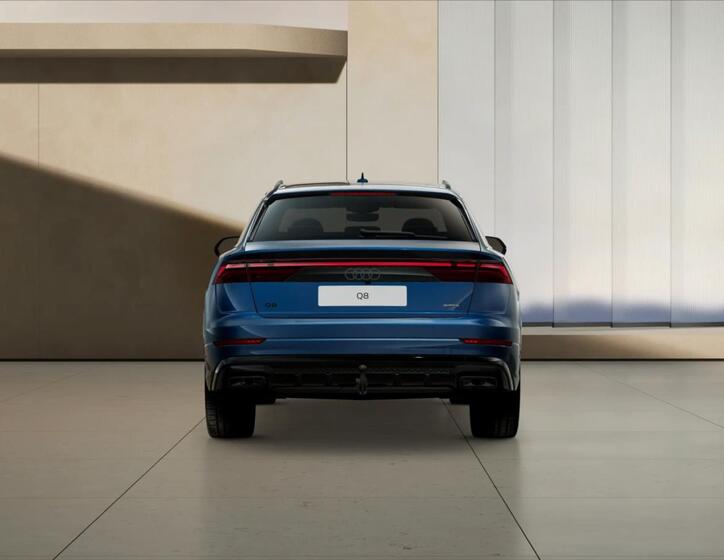 Audi Q8 5
