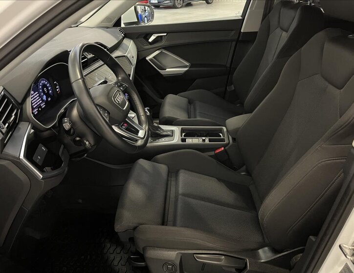 Audi Q3 SUV 1,5 l 110 kw