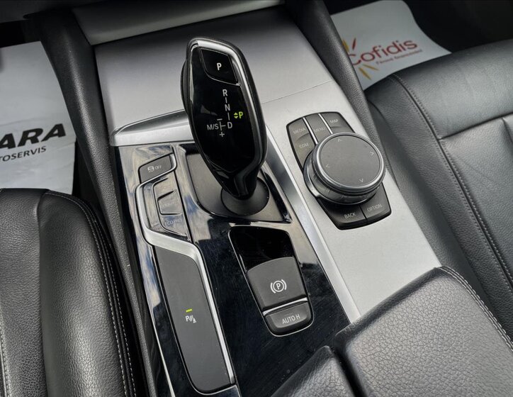 BMW Řada 5 Kombi 2,0 l 140 kw