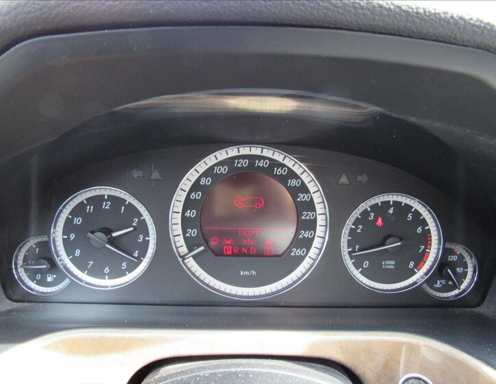 Mercedes-Benz Třídy E Kombi 1,8 l 135 kw