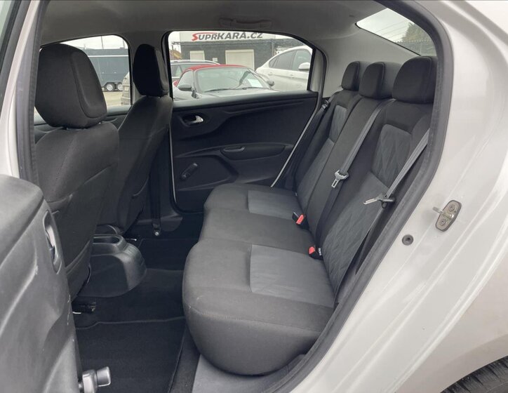 Citroën C-Elysée Sedan / Limuzína 1,2 l 61 kw