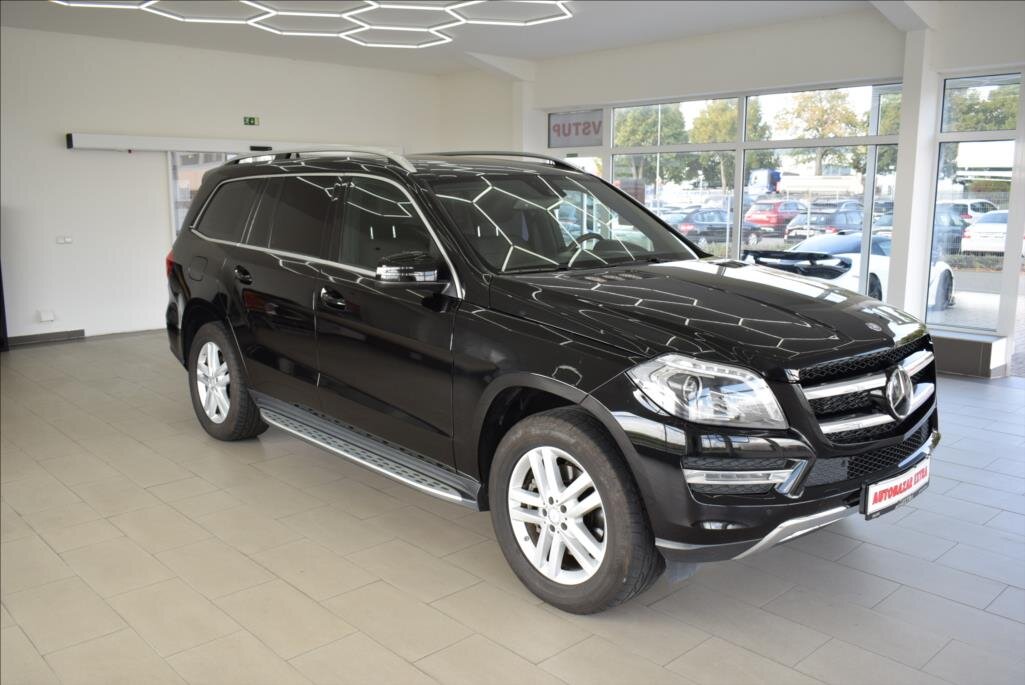 Mercedes-Benz GL SUV 3,0 l 190 kw