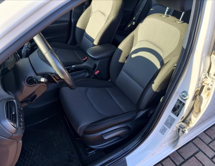 Hyundai i30 Liftback 998,0 88 kw