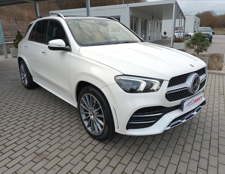 Mercedes-Benz GLE SUV 3,0 l 270 kw