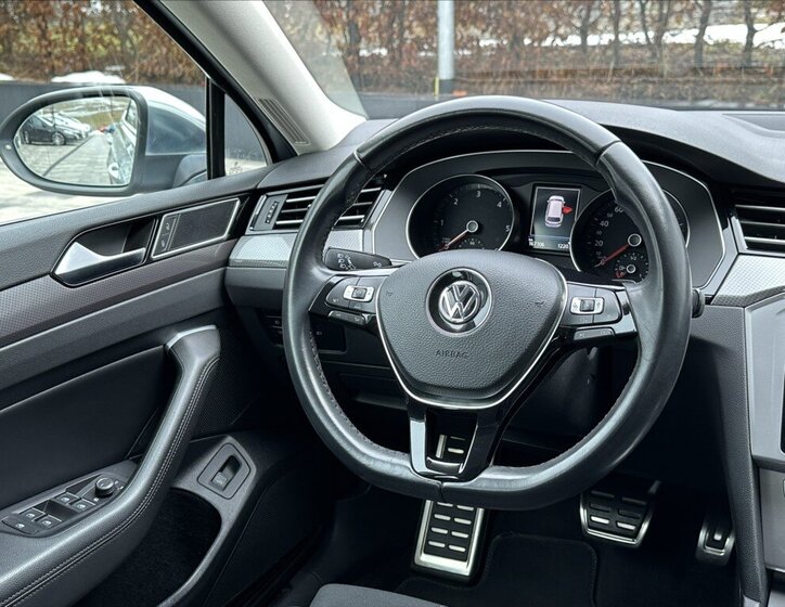 Volkswagen Passat Kombi 2,0 l 140 kw