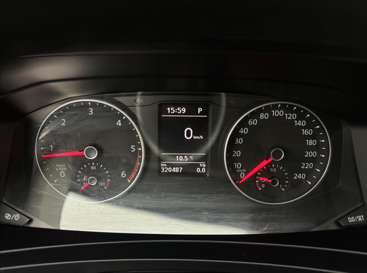 Volkswagen Caravelle Kombi 2,0 l 110 kw