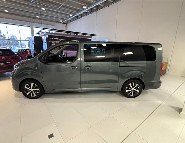 Toyota ProAce Verso 4