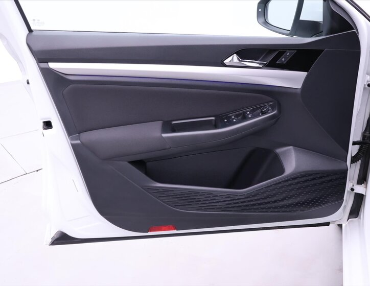 Volkswagen Bora Sedan 0,0 100 kw