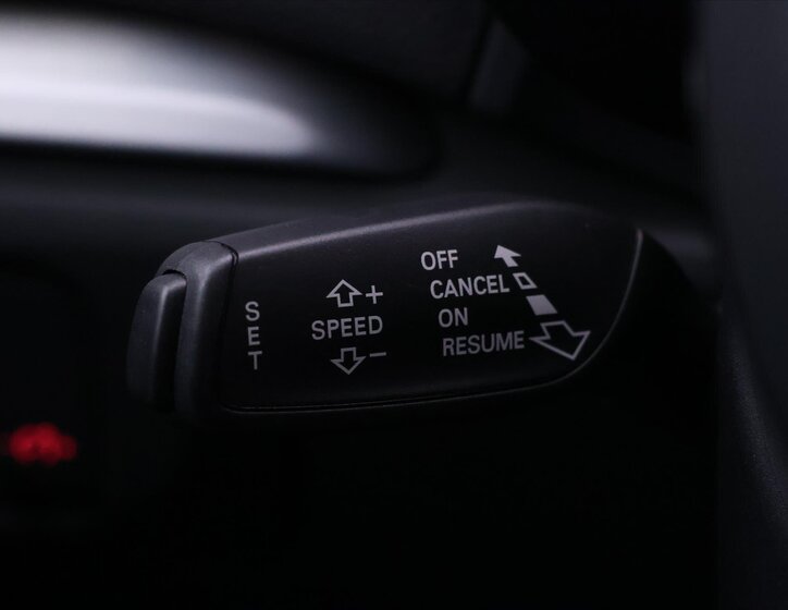 Audi S3 Hatchback 2,0 l 221 kw