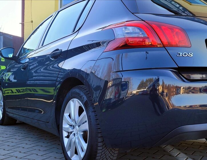 Peugeot 308 Hatchback 1,5 l 75 kw