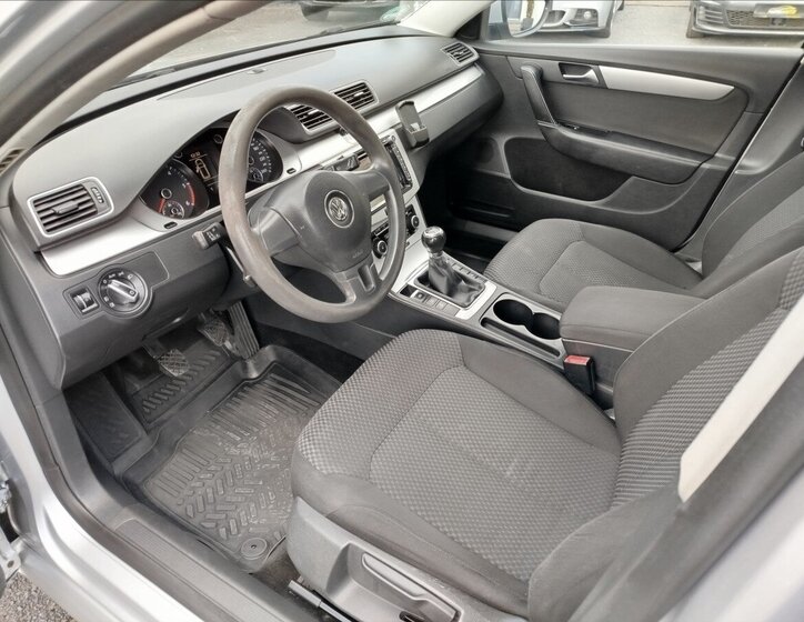 Volkswagen Passat Kombi 2,0 l 103 kw