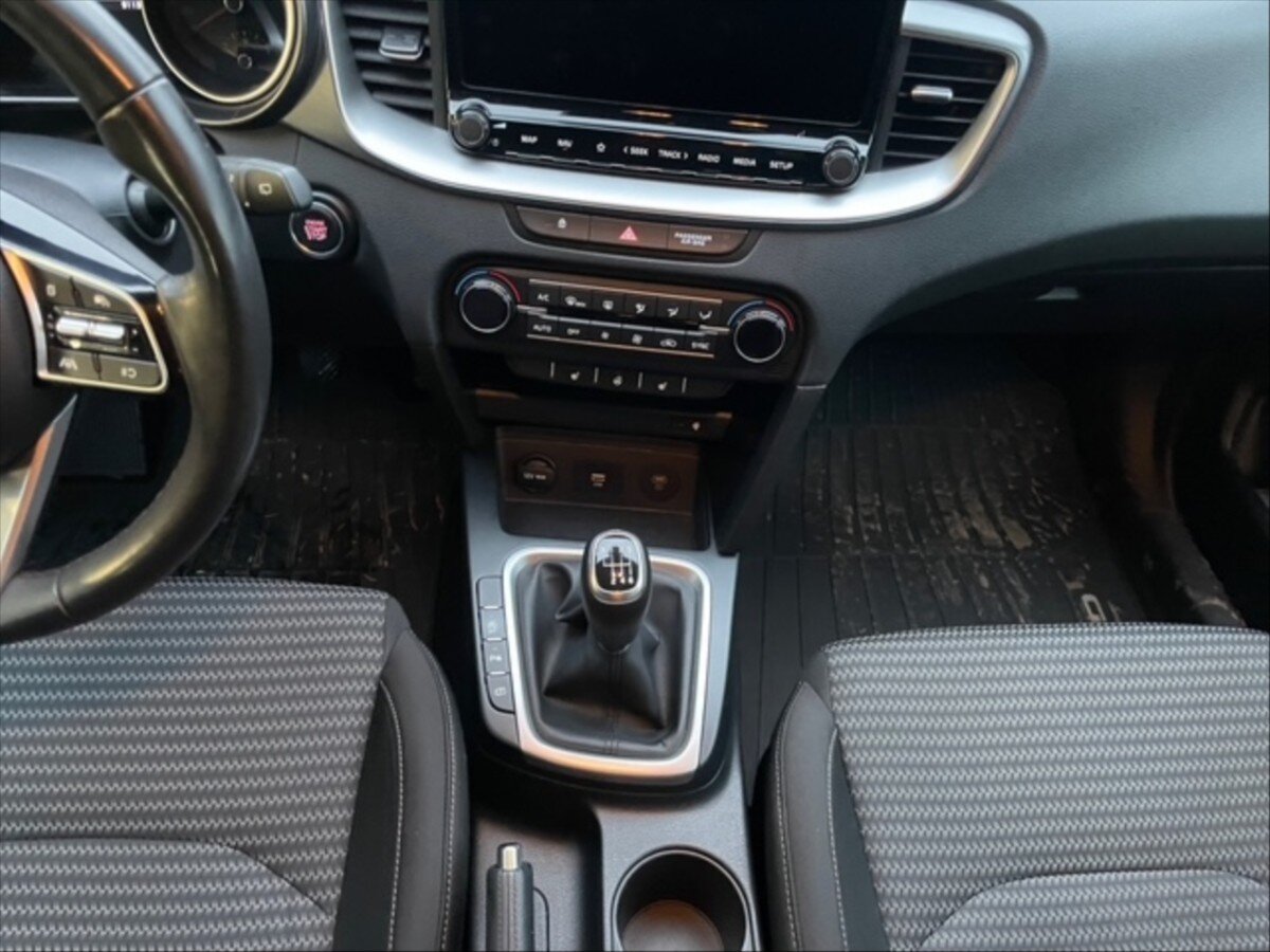 KIA Ceed Kombi 1,5 l 117 kw