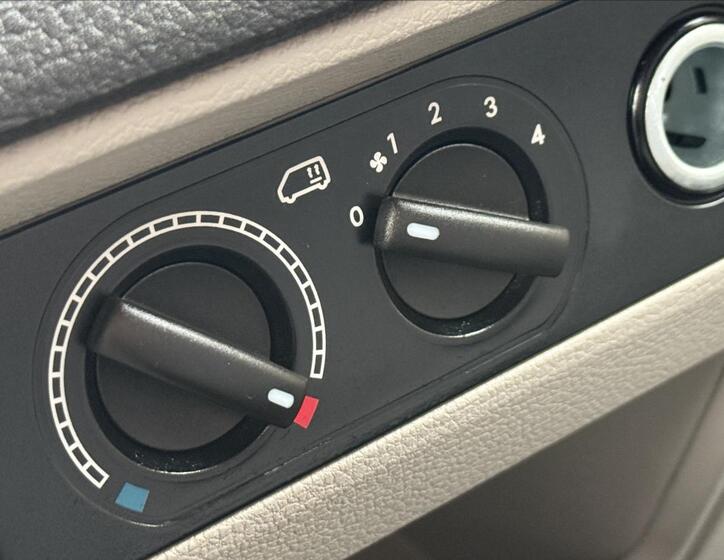 Volkswagen Transporter 17