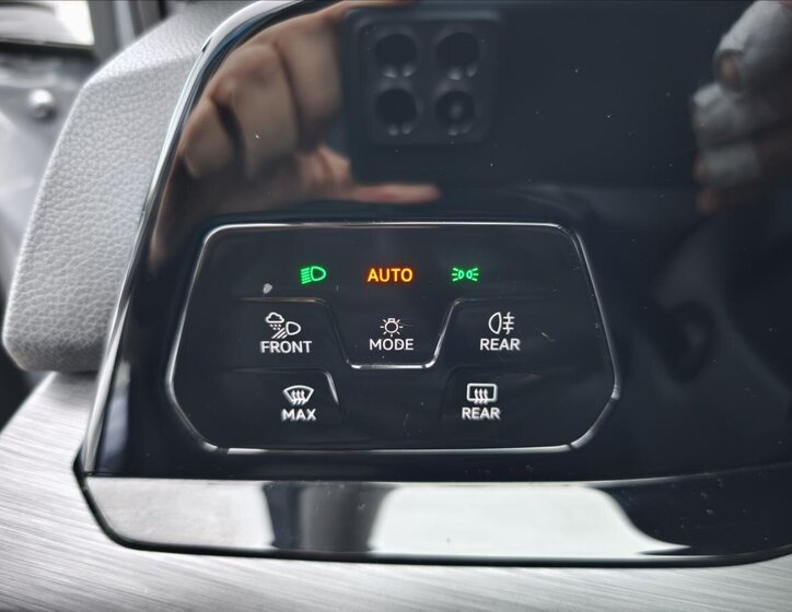 Volkswagen Golf Kombi 1,5 l 96 kw