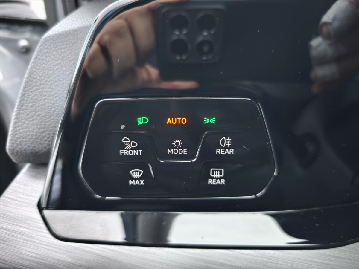 Volkswagen Golf Kombi 1,5 l 96 kw