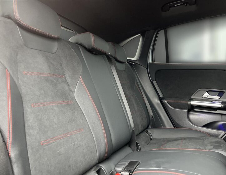 Mercedes-Benz GLA SUV / Terénní 2,0 l 110 kw