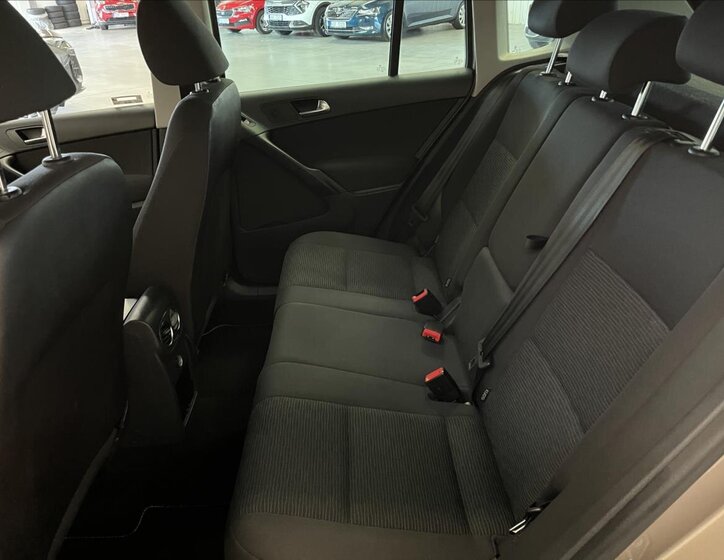 Volkswagen Tiguan SUV 2,0 l 81 kw