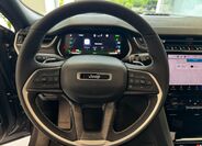 Jeep Grand Cherokee 24