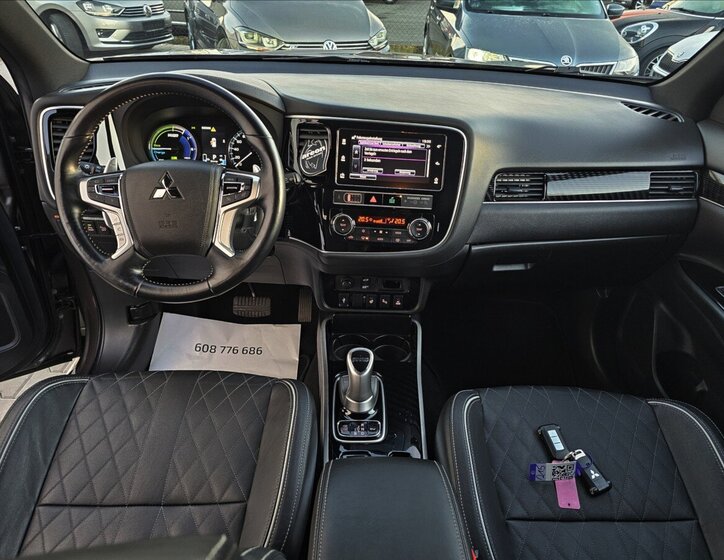 Mitsubishi Outlander 29