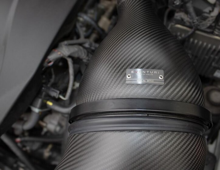 Toyota Yaris Hatchback 1,6 l 192 kw