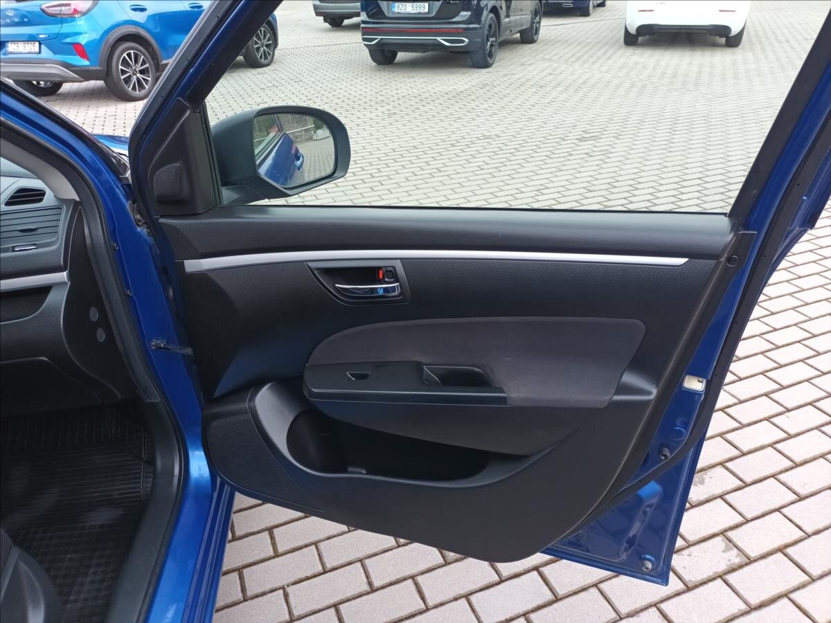 Suzuki Swift Hatchback 1,2 l 69 kw