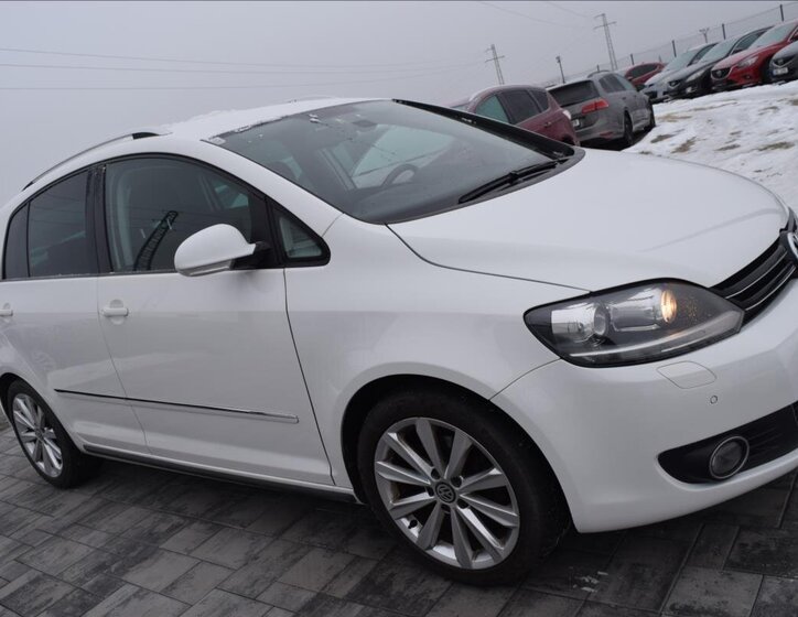 Volkswagen Golf Kombi 1,6 l 77 kw