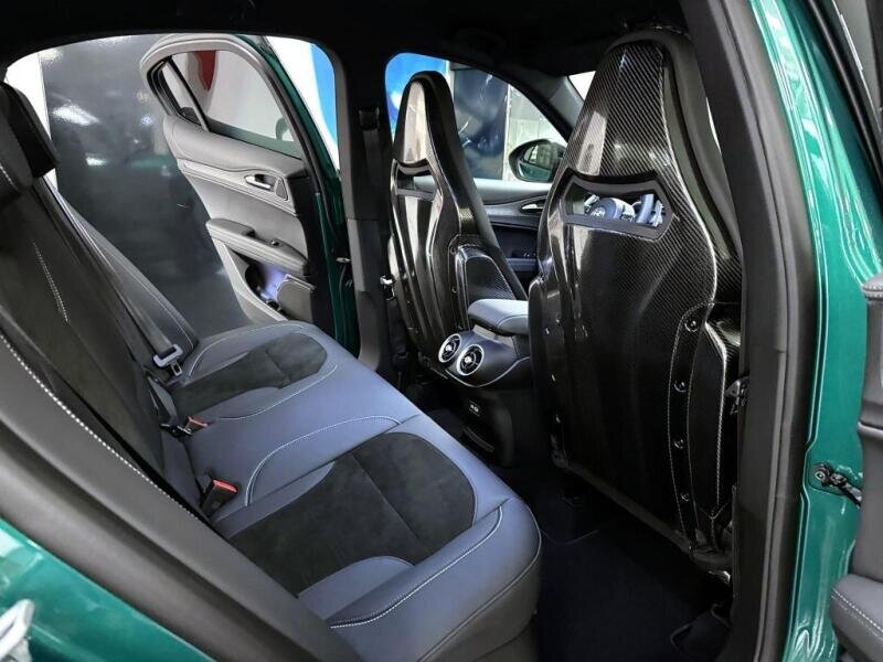 Alfa Romeo Stelvio SUV 2,9 l 382 kw