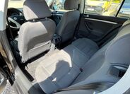 Volkswagen Golf 16