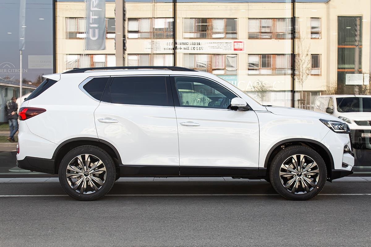 SsangYong Rexton SUV 2,2 l 149 kw