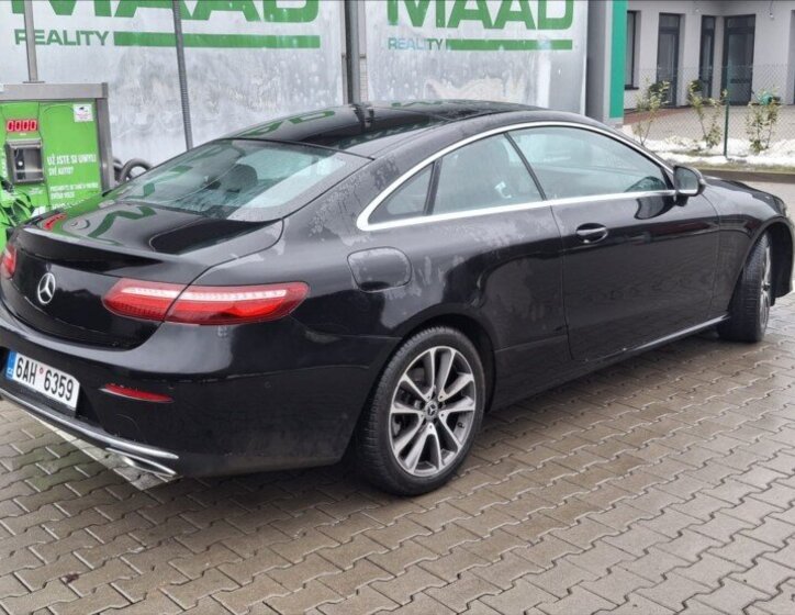 Mercedes-Benz Třídy E Kupé 2,0 l 143 kw