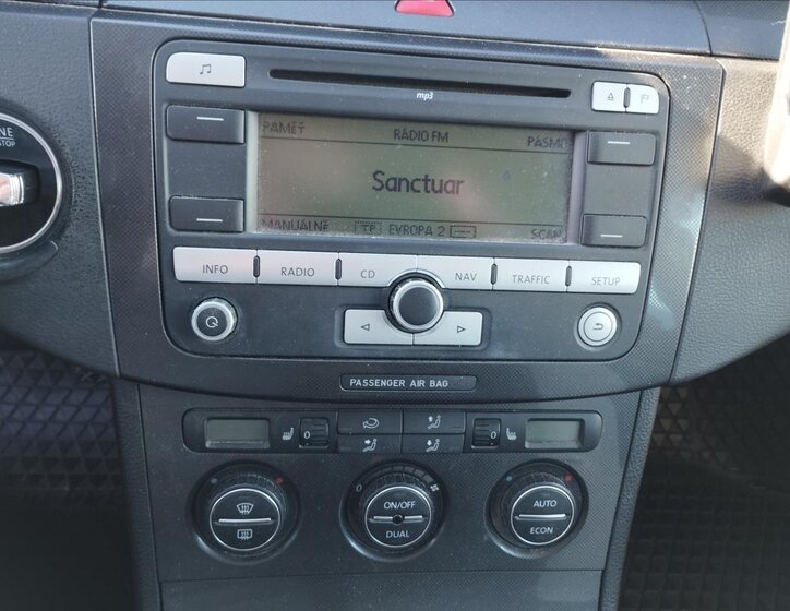 Volkswagen Passat Kombi 2,0 l 103 kw