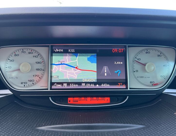 Peugeot 807 MPV 2,0 l 120 kw