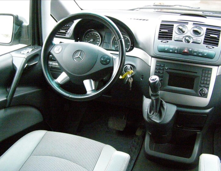 Mercedes-Benz Viano Kombi 3,0 l 165 kw
