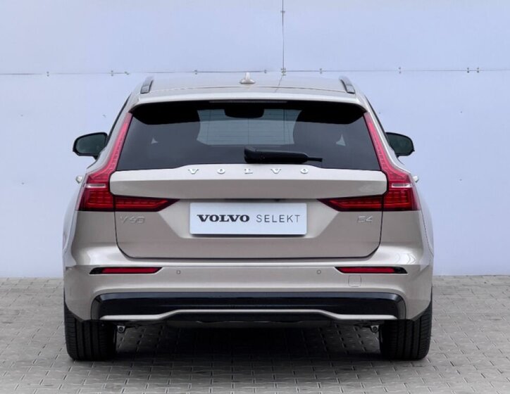 Volvo V60 Kombi 2,0 l 145 kw