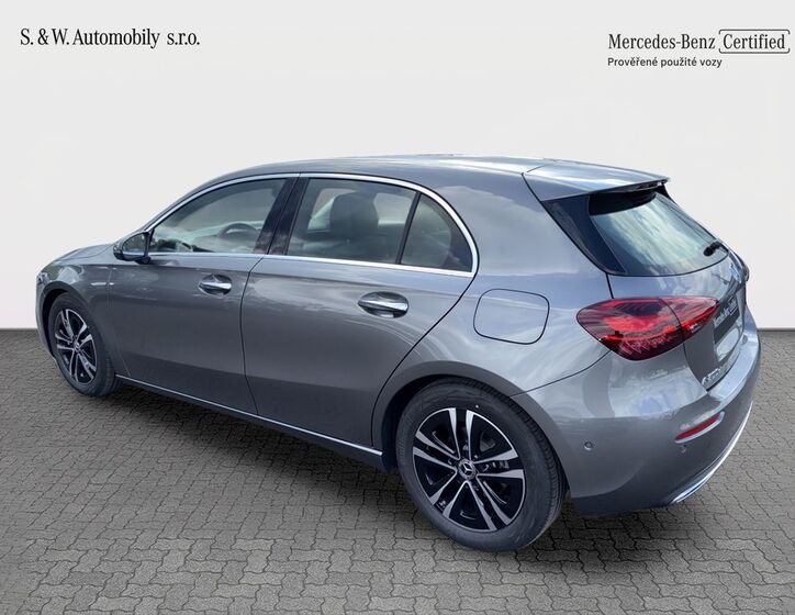 Mercedes-Benz Třídy A 12